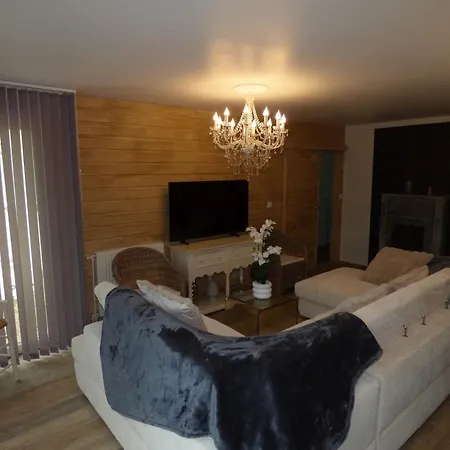 La Margautine فيلة فوليت سور مير